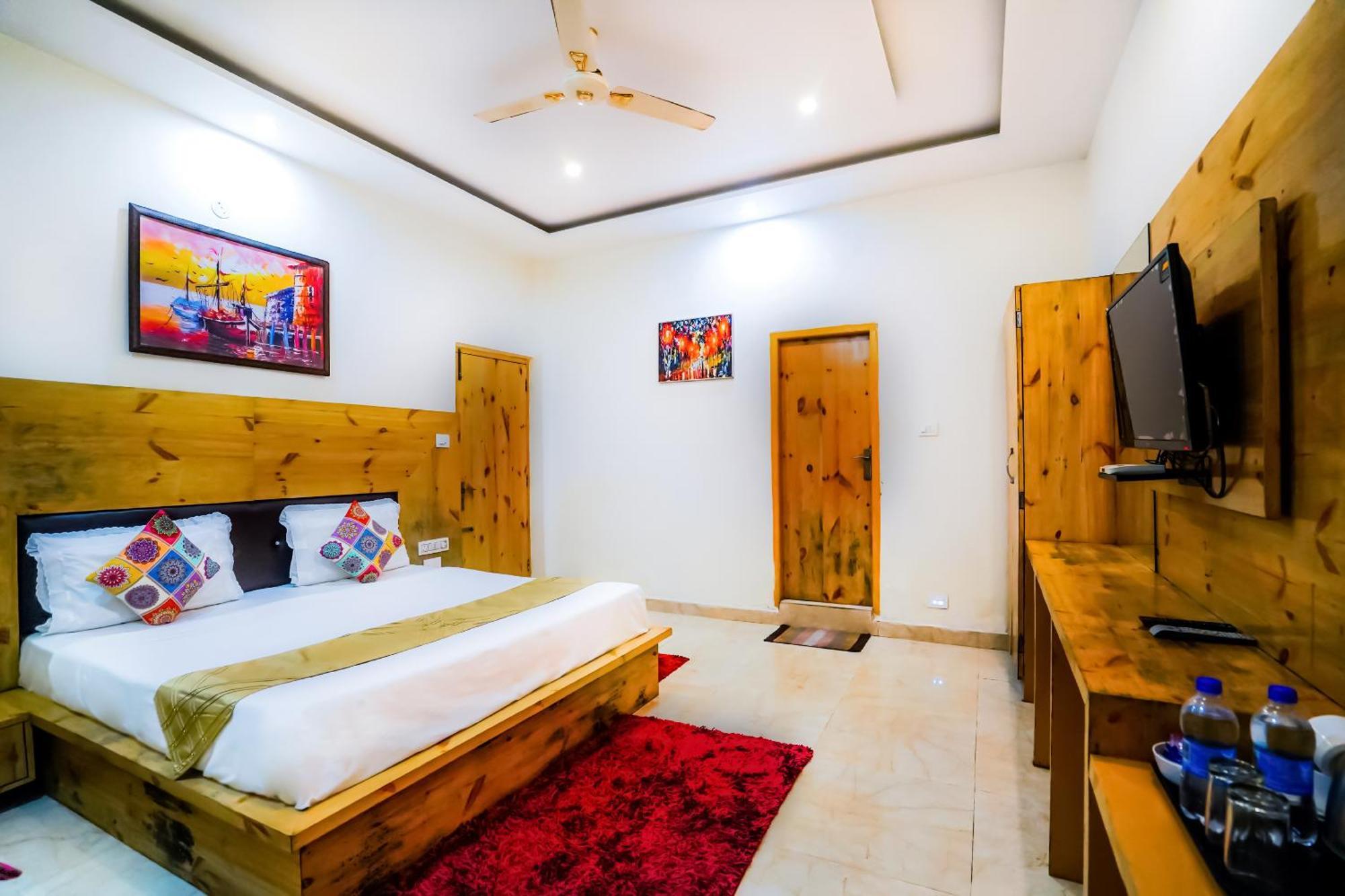 The Bunksters Mcleodganj, Dharmkot Hostel МакЛеод Ганж Екстериор снимка