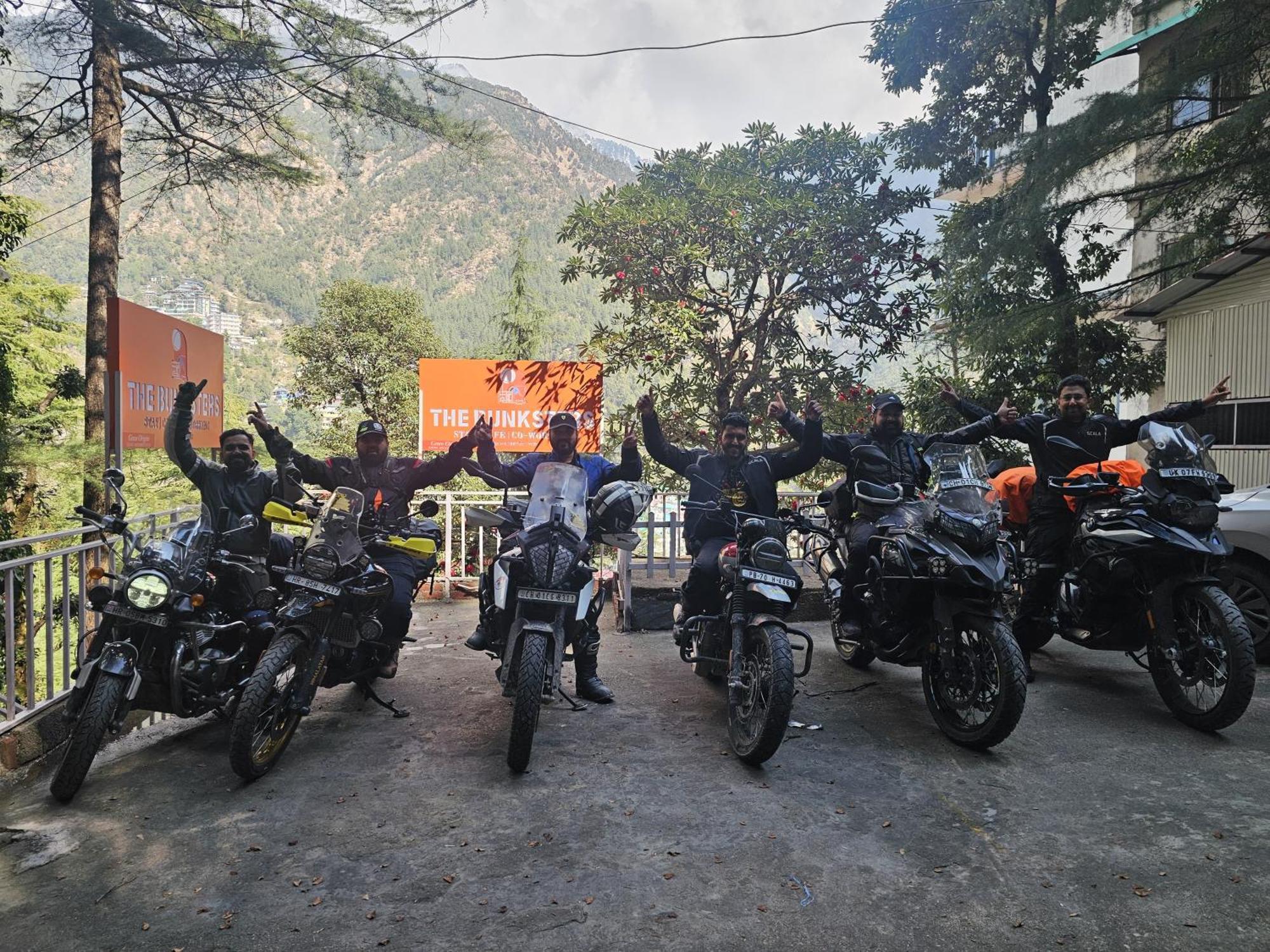 The Bunksters Mcleodganj, Dharmkot Hostel МакЛеод Ганж Екстериор снимка